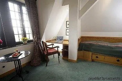 Hotel Romantik Auf Der Wartburg 5*